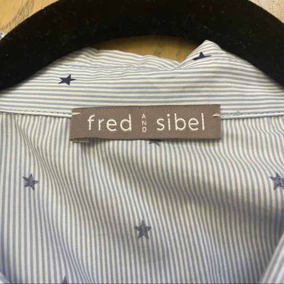 Star Print Peplum Button Down Shirt - Picture 6 of 6